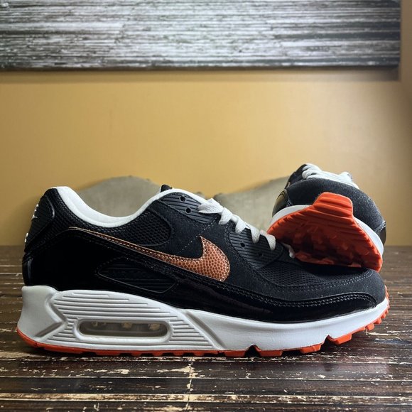 Nike Air Max 90 Football Swoosh DJ5981-001 Mens Shoes Size 11.5 - Picture 1 of 7